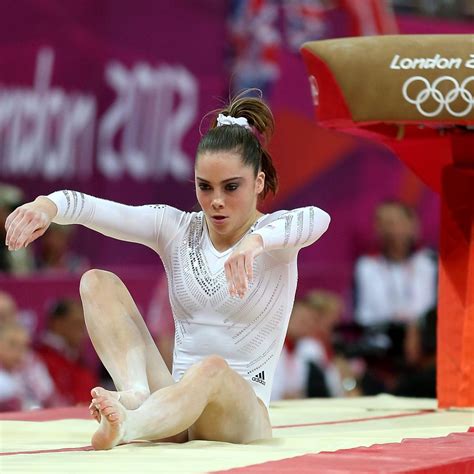 Mckayla Maroney Unlikely Fall Costs American Gymnast Her Olympic Gold