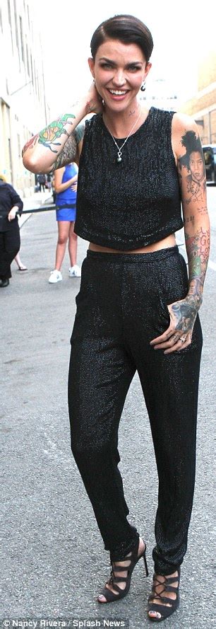 ruby rose flashes taut tummy at orangecon fan event in nyc daily mail online