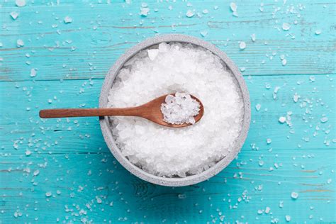 The Benefits of Sea Salt and Ocean Water for the Skin | Nacach Wax