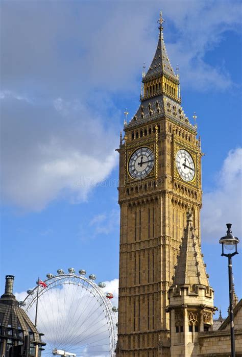 Big Ben And The London Eye Editorial Stock Image Image Of Cities