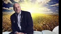 Dr. Christopher Kerr on Comforting End-of-Life Dreams - YouTube