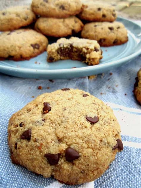 Healthy almond flour pumpkin cookies. Soft & Healthy Almond Flour Chocolate Chip Cookies (GF ...