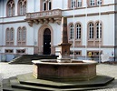 Rathaus und Brunnen in Lich Foto & Bild | deutschland, europe, hessen ...