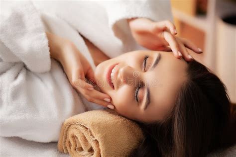 Pretty Woman Receiving A Relaxing Massage At The Spa Salon Stock Image Image Of Health