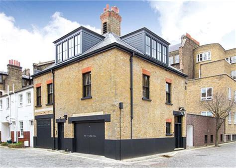 Exceptional London Mews House By Jonathan Reed