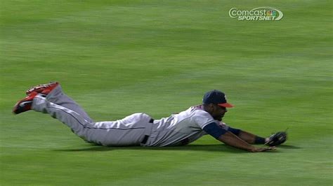 Houoak Carter Robs Young With Diving Catch In Left Youtube