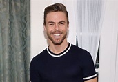 DWTS Judge Derek Hough Shows off Perfect Abs While Posing with His GF ...