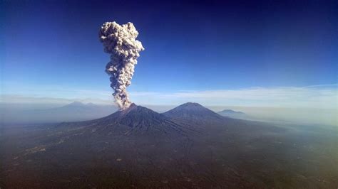 The 16 Most Dangerous Volcanoes On Earth Theinfotimes