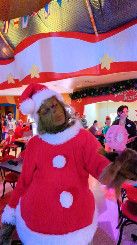 The Grinch Friends Character Breakfast Review At Universal Orlando