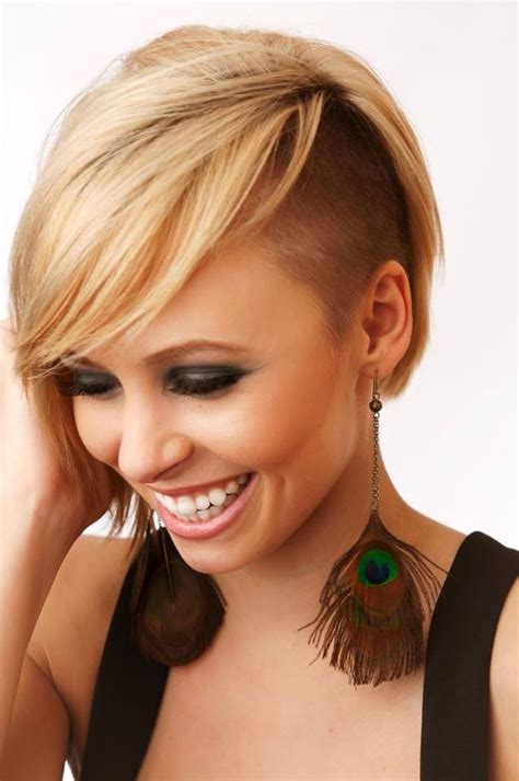 20 half shaved hairstyles for women elle hairstyles half shaved hair shaved hair women