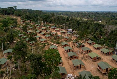 Puerto Nariño Amazonas Con Un Barrio En Medio De La Selva La Fm