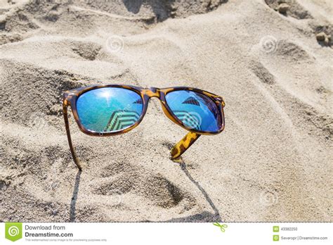 Sunglasses On Beach Stock Photo Image Of Umbrella Reflection 43382250