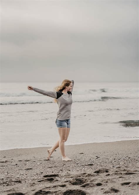 Beach Photography Poses Cute Poses Beach Photoshoot