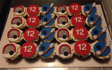 Hockey cupcakes | Hockey cupcakes, Hockey cakes, Hockey 
