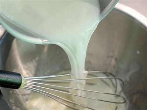 Not only is it pretty, everyone gets their own serving, and you. Intense Chocolate Mousse Cake - Our recipe with photos ...