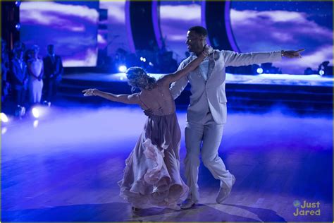 Full Sized Photo Of Calvin Johnson Lindsay Arnold Viennese Pics Dwts