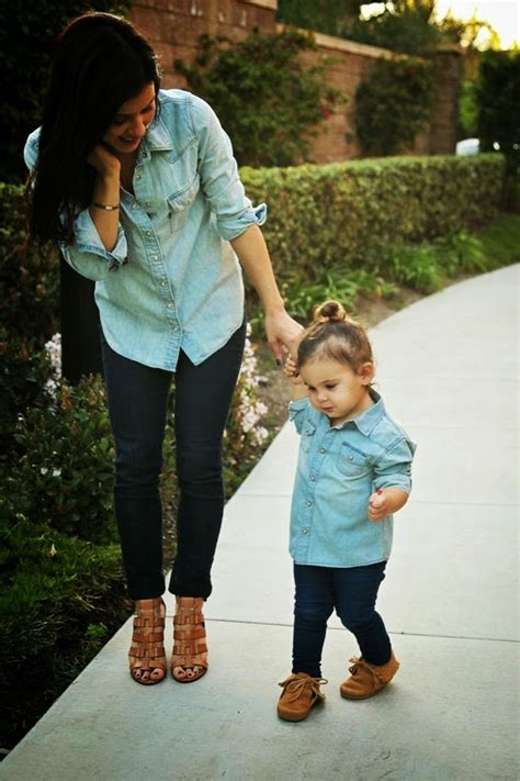 ropa de bebe y mama igual