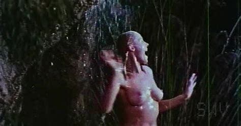 Naked Franca Polesello In Tarzana Sesso Selvaggio