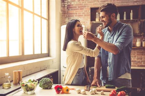 Cualidades Principales De Ser Una Buena Esposa Cheek