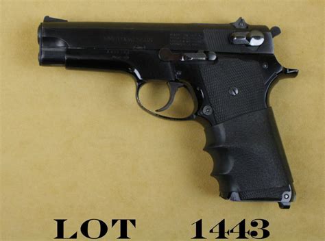Smith And Wesson Model 59 Da Semi Auto Pistol 9mm Cal 4 Barrel Blue
