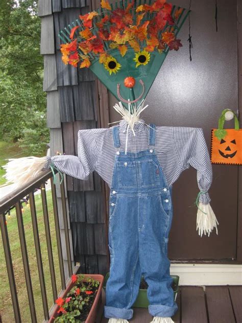 Diy Halloween Decorations Scarecrow