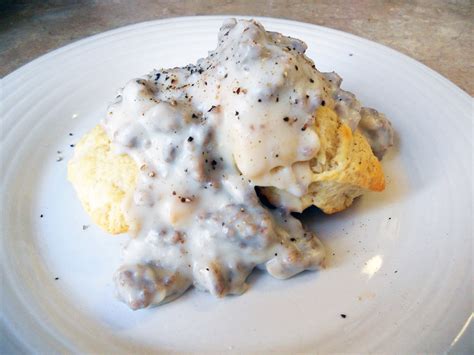The Scoop Kitchen Southern Style Buttermilk Biscuits And Gravy