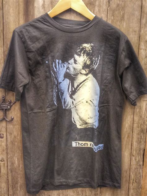 Radiohead Thom Yorke 100 Cotton New Vintage Band T Shirt Front View