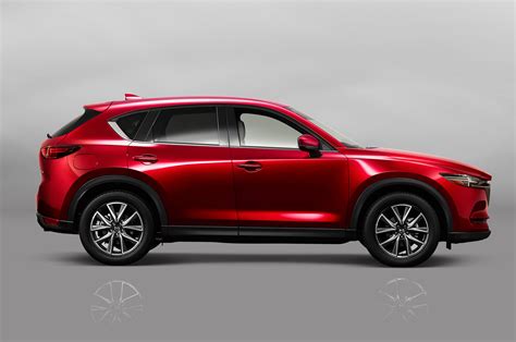Cel mai recent model oferă o experiență de condus avansată, menținând în același timp toți pasagerii în siguranță și confort în orice moment. 2021 Mazda CX-5 Facelift Changes and Rumors - Future SUVs