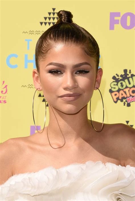 50 Best Top Knot Hairstyles Of 2017 Celebrity Top Knot Ideas