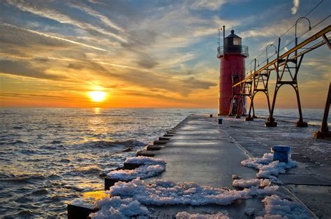 South Haven Lighthouse Lighthouse Beautiful Lighthouse Sunset