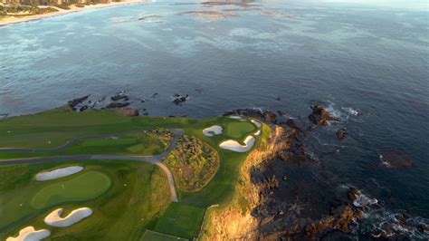 Pebble Beach Hole 7 High Winds Turn Pebble Beach S 7th Hole Into A