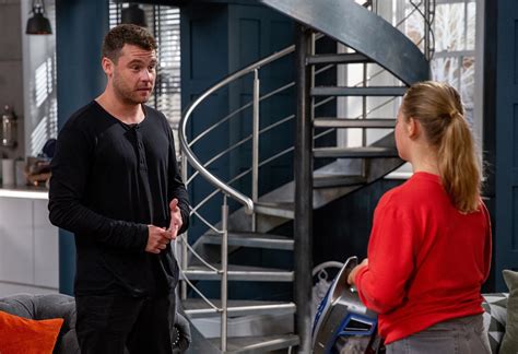 Emmerdale Fans Spot Blunder As Aaron And Liv Disappear For Six Weeks