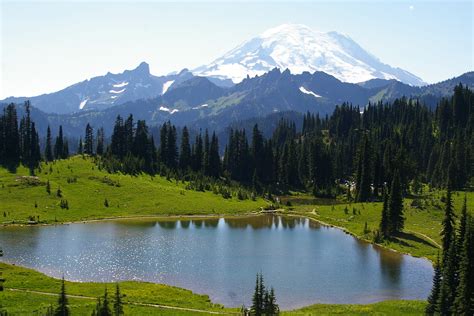 Mount Rainier National Park The Most Glaciated Peak In The Contiguous