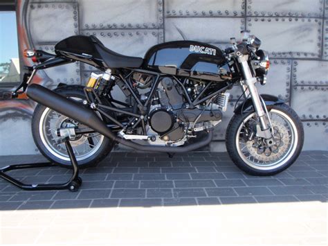 We turn dreams into reality is the company motto, and it is true that ducatis have a tendency to turn their owners into. .: Ducati sport classic biposto 1000