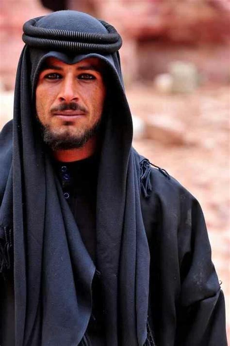 Arabswagger Bedouin Man Babyyy I M A Rockstar Personenfotografie Interessante Gesichter