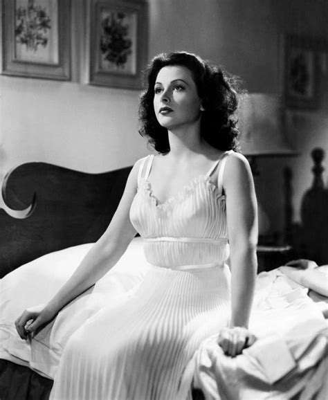 30 Gorgeous Portrait Photos Of Hedy Lamarr From The Heavenly Body