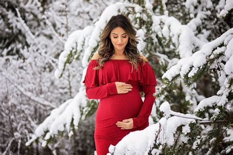 Pin On Winter Maternity Sessions