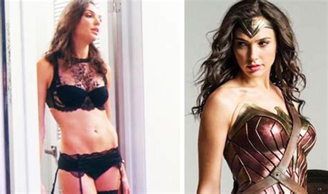 Gal Gadot Flaunts Incredible Body In Keeping Up With The Joneses Clip What A Wonder Woman News