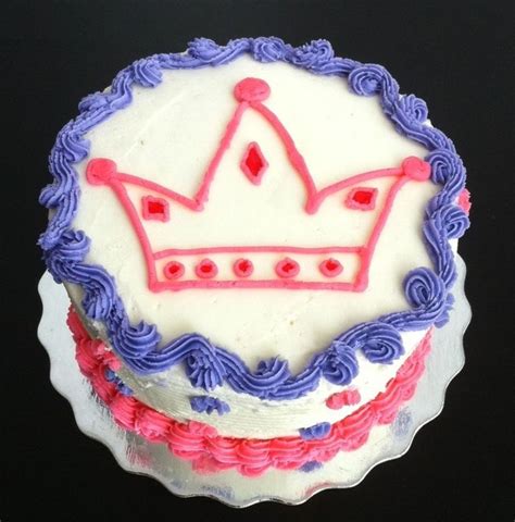 Simple Crown Cake