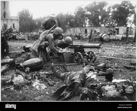 Soviet Machine Gunners Stock Photo Alamy
