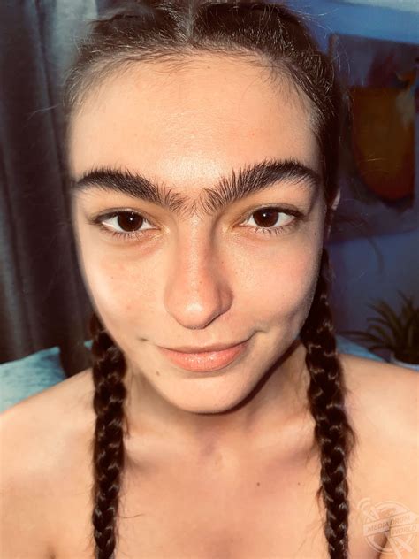 Model Receives Daily Hate For Embracing Her Unibrow From Online Trolls
