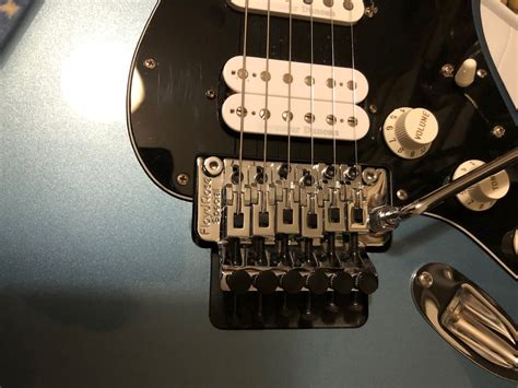 Floyd Rose Special からschaller Lockmeisterへ置換（その1） Bluff Guitar Players