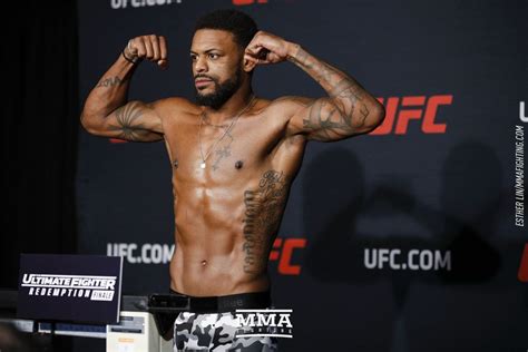 The industry pioneer in ufc, bellator and all things mma (aka ultimate fighting). UFC Lincoln results: Michael Johnson edges Andre Fili in split decision - MMA Fighting