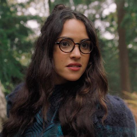 Adria Arjona Cast As Anathema Device In Amazons Good Omens Casual Cosplay Aesthetic People