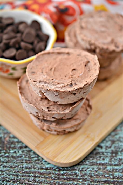 Heavy whipping cream is the traditional choice, but you can even use crème fraiche or sour cream. 3 Ingredient Keto Chocolate Pudding Ice Cream Cookies ...