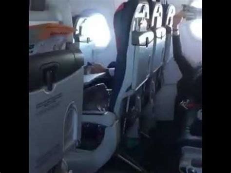 Dude Get Caught Jerking It On An Airplane Wow Video Ebaums World