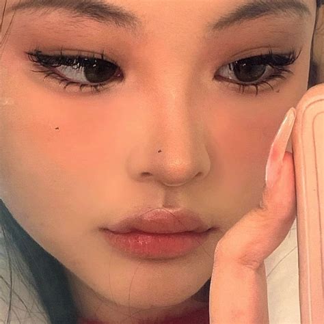 B U B B L E G Y U In 2022 Nose Makeup Asian Eye Makeup Ethereal Makeup