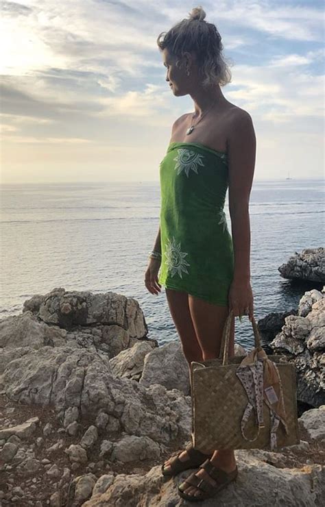 Alexa Chung Shows Off Her Holiday Style As She Displays Her Svelte