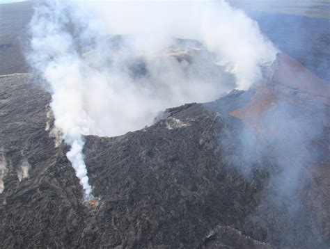 Lava Update November 25 Breakout Advances New Vent Opens