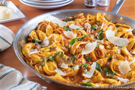 This link is to an external site that may or may not meet accessibility guidelines. Italian Sausage Tortellini Skillet with Mushrooms and ...